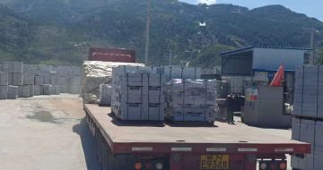 齐齐哈尔 芝麻白仿形路沿石，直形路沿石