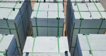 齐齐哈尔 芝麻白花岗岩5公分地铺石 花岗岩厂家工厂装车日常