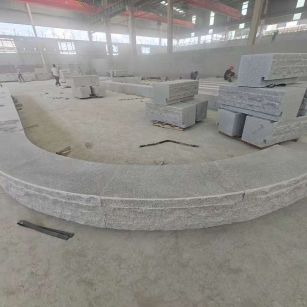 齐齐哈尔 芝麻白异形坐凳，自然面光面弧形加工