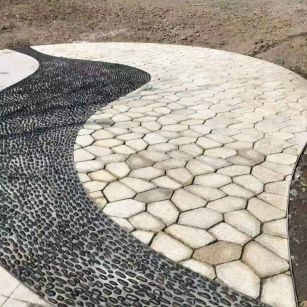 齐齐哈尔 黄金麻冰裂纹地铺石工地铺装案例