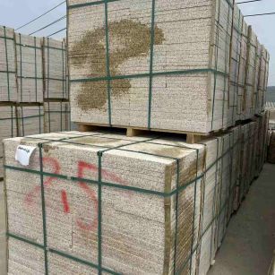 齐齐哈尔 黄金麻花岗岩石材荔枝面地铺石2.5*300*600