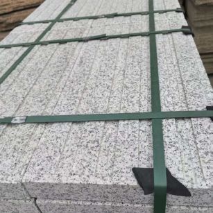 齐齐哈尔 白麻花岗岩直行盲道石，盲条，地铺石