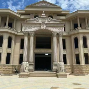 齐齐哈尔 黄金麻别墅外墙干挂，大柱，大象，蘑菇石，雕花板