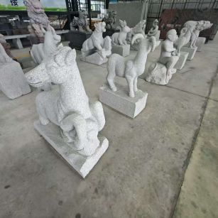 齐齐哈尔 芝麻白花岗岩造型立体雕刻——十二生肖