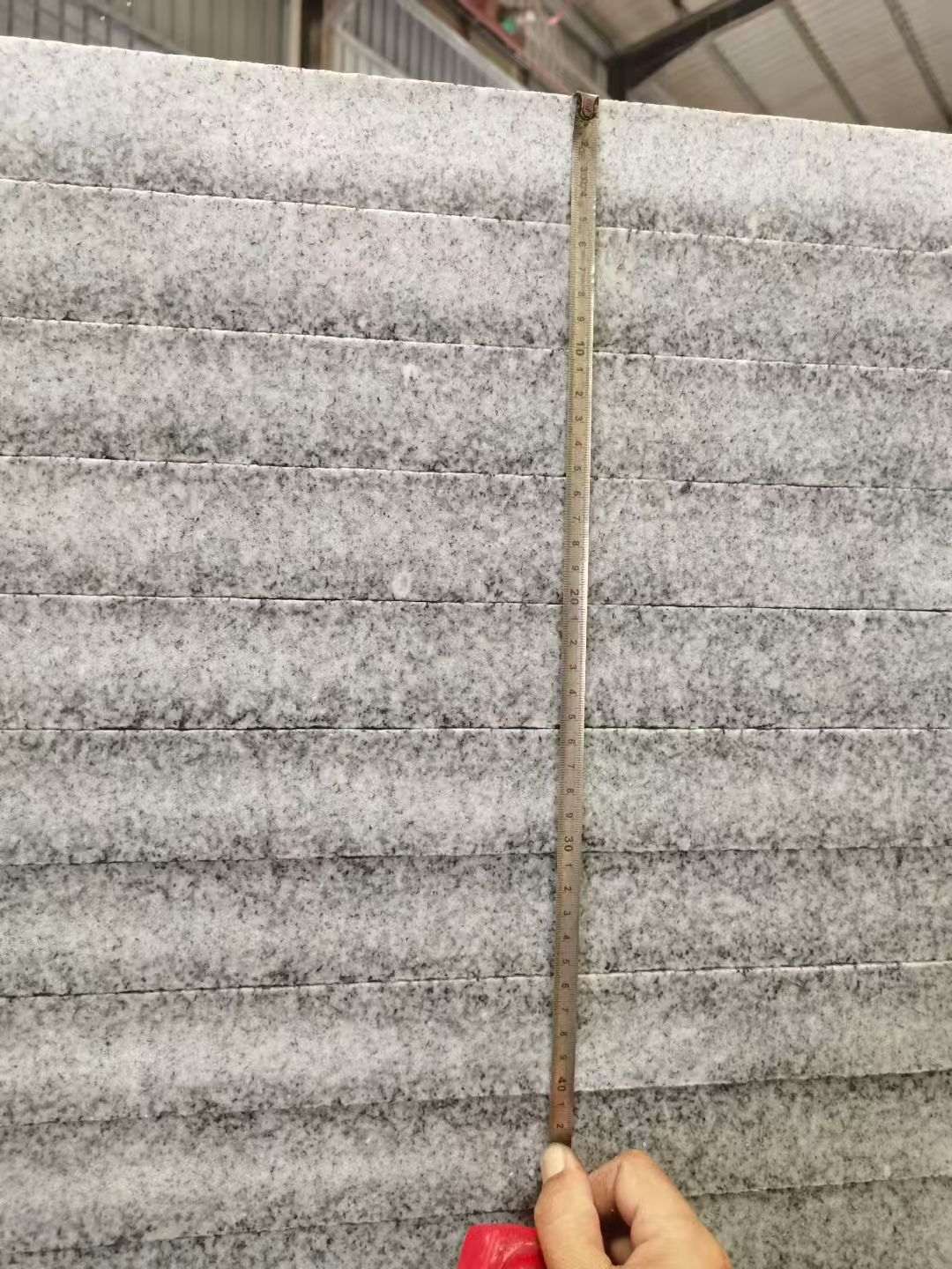 齐齐哈尔 芝麻白火烧成品厚薄均匀，B料价格接近A料质量