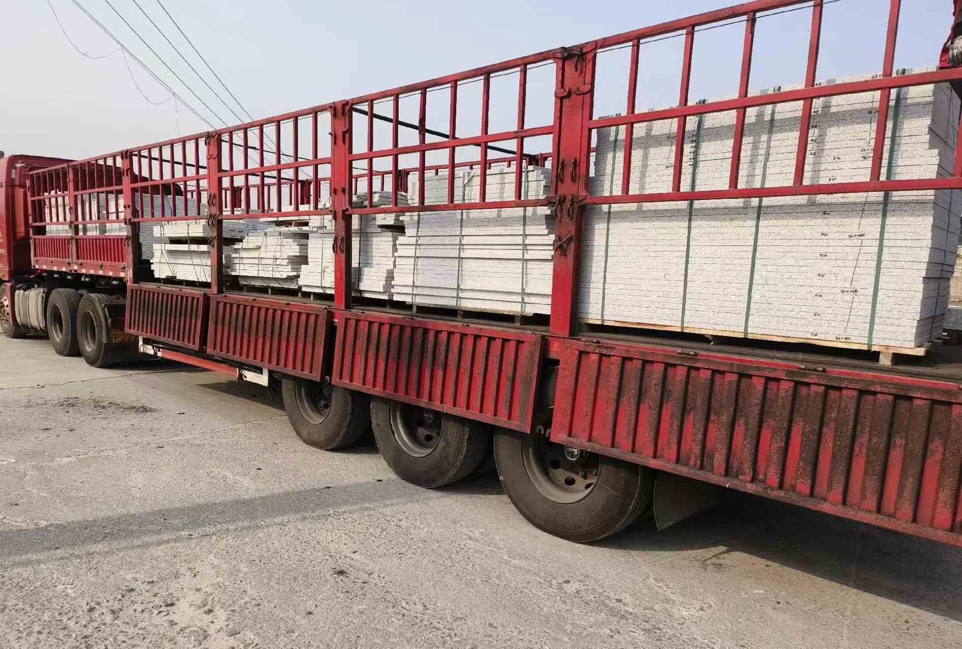 齐齐哈尔 白麻荔枝面外墙干挂，工厂装车日常