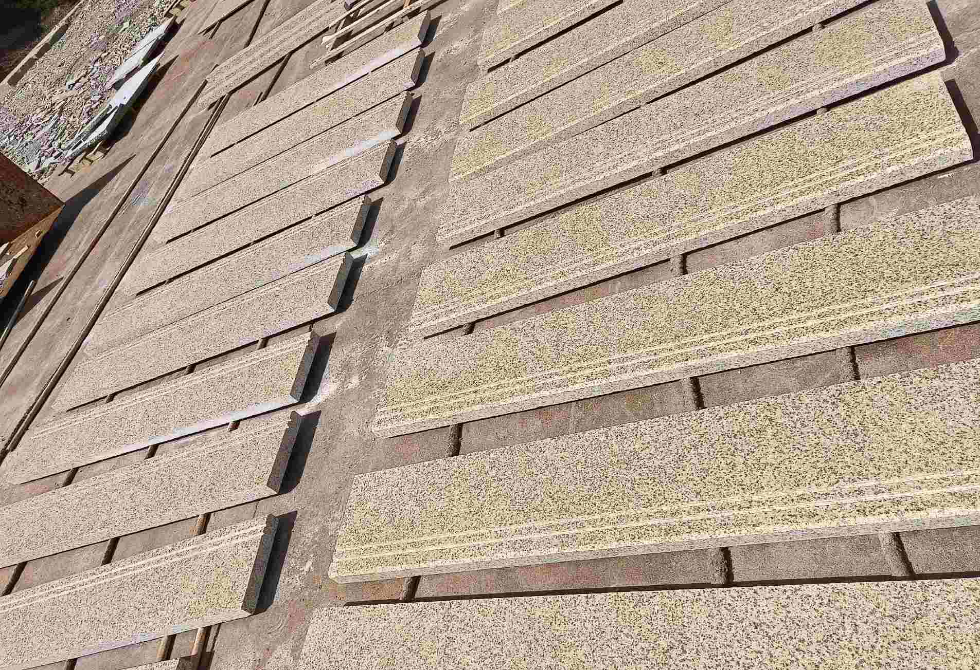 齐齐哈尔 黄金麻花岗岩光面楼梯踏步