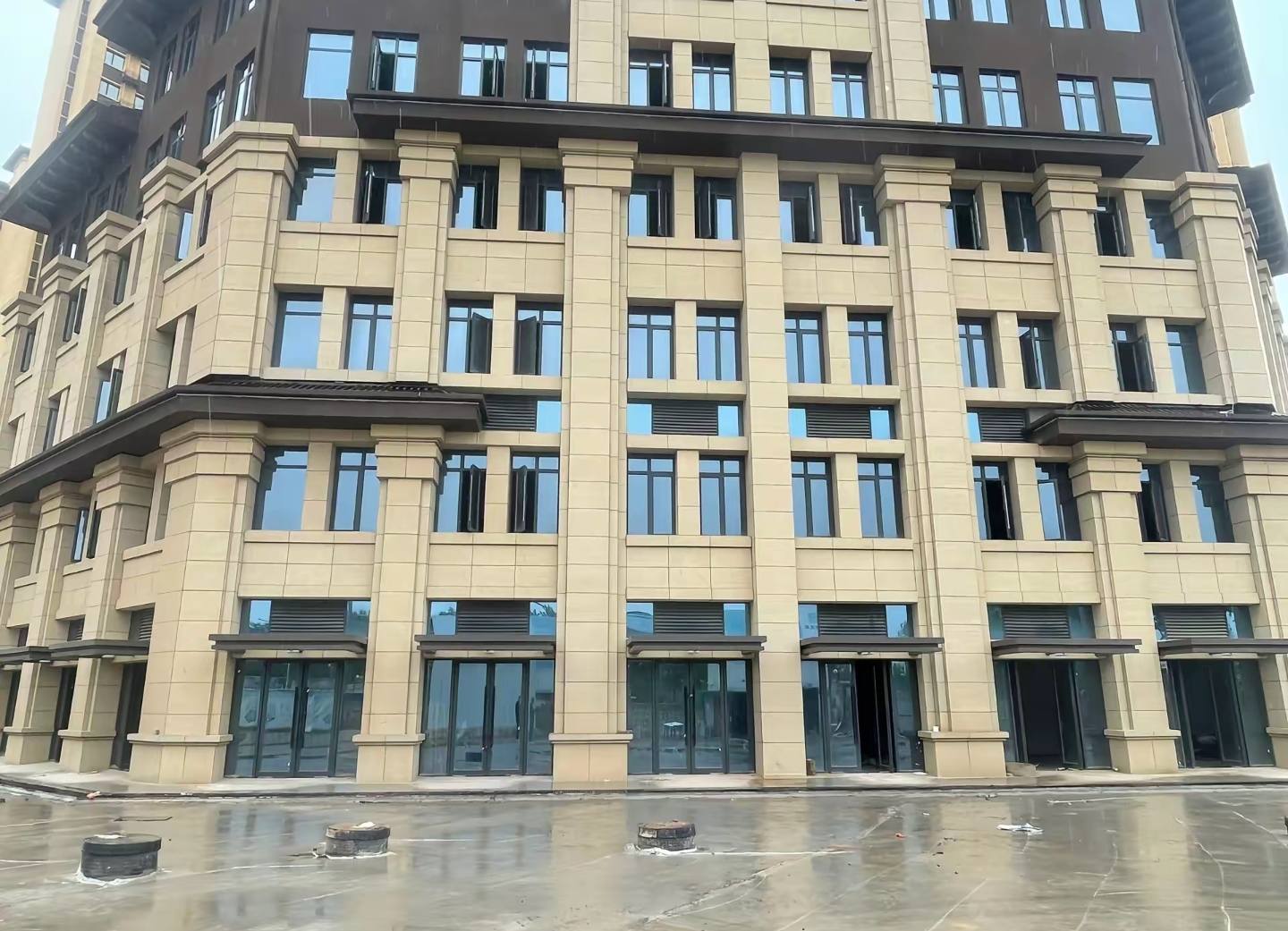 齐齐哈尔 黄金麻花岗岩荔枝面小区外墙干挂