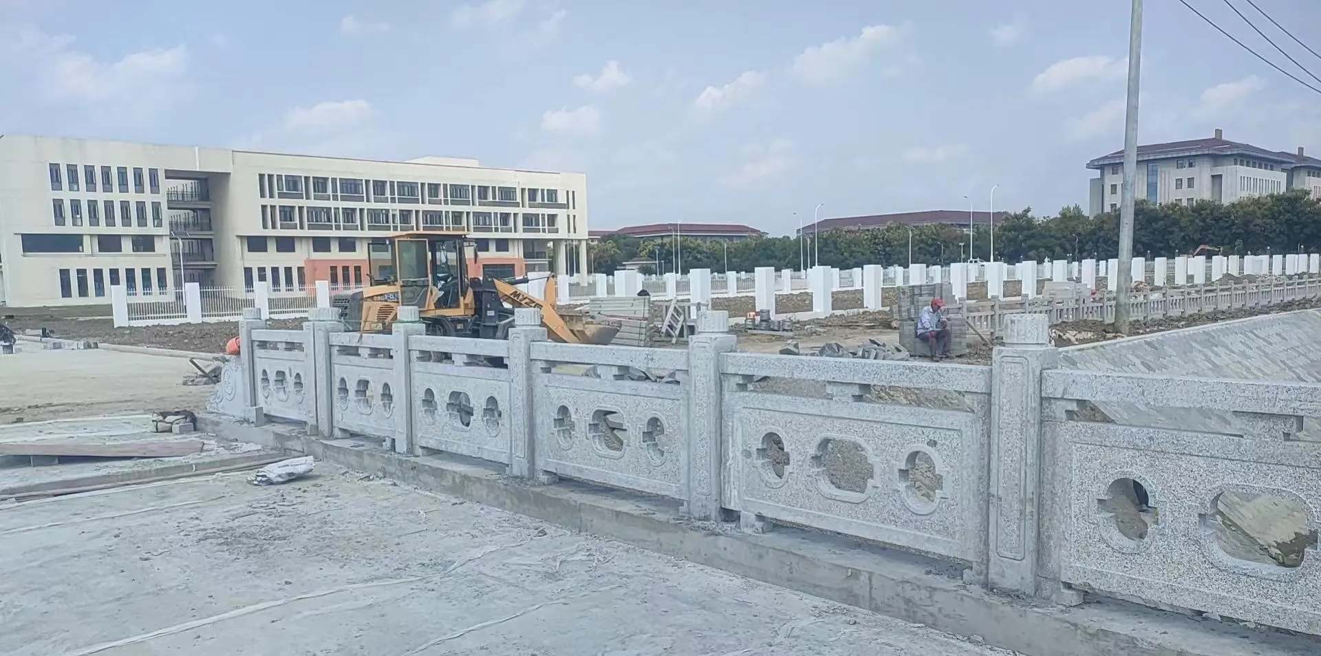 齐齐哈尔 白麻花岗岩荔枝面河道栏杆