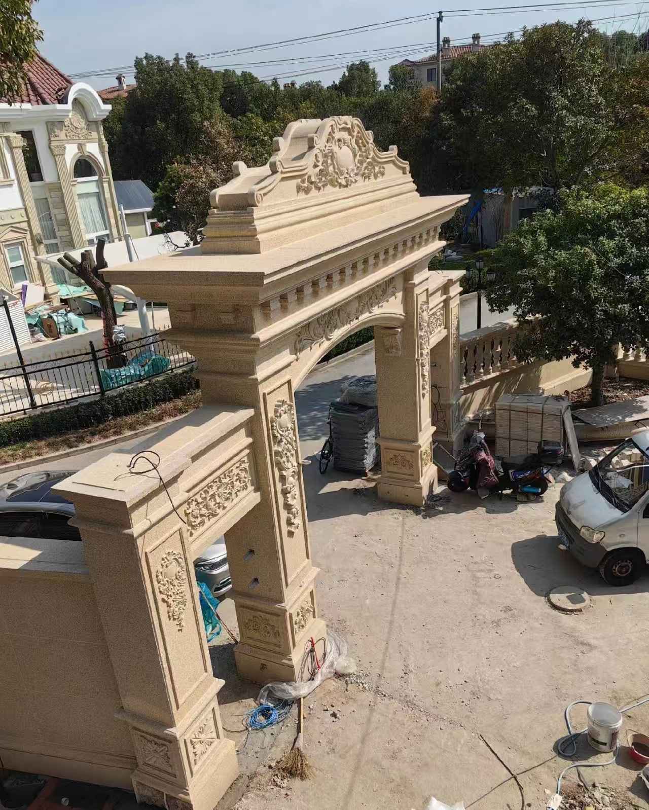 齐齐哈尔 黄金麻荔枝面花岗岩别墅门楼