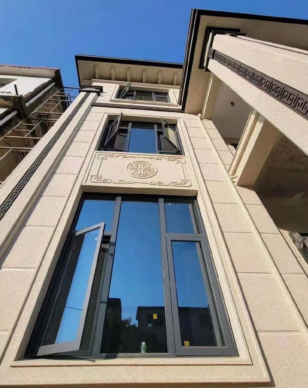 齐齐哈尔 黄金麻荔枝面别墅外墙干挂效果展示