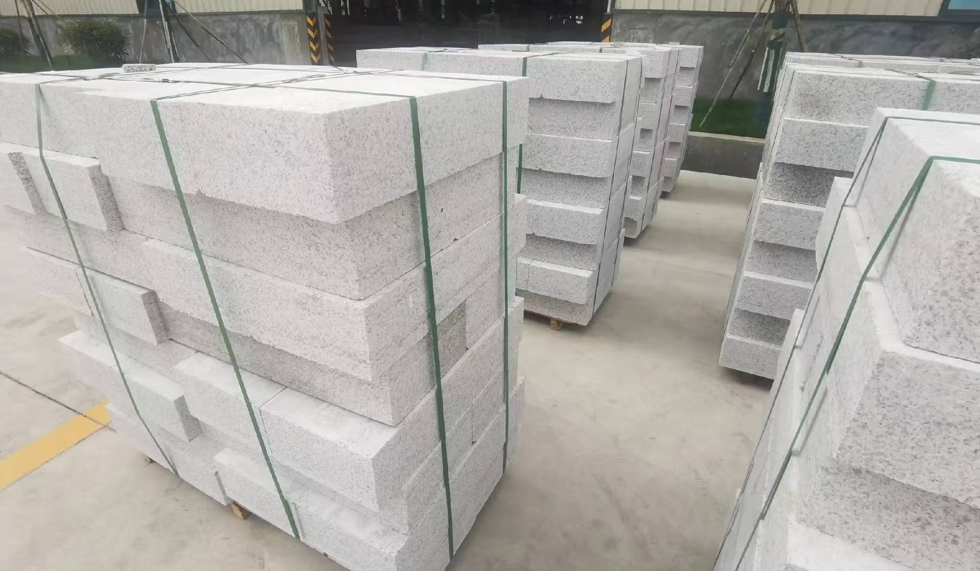 齐齐哈尔 白麻花岗岩路沿石，立缘石，平缘石，路牙石，道牙石，马路牙子等